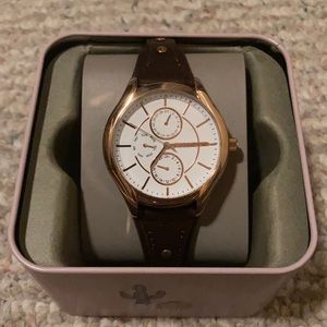 Fossil watch in brown/gold